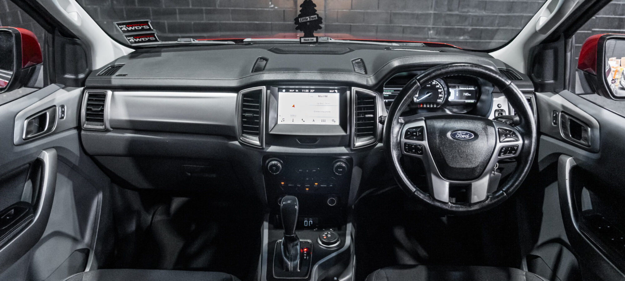 Vehicle Gallery Image