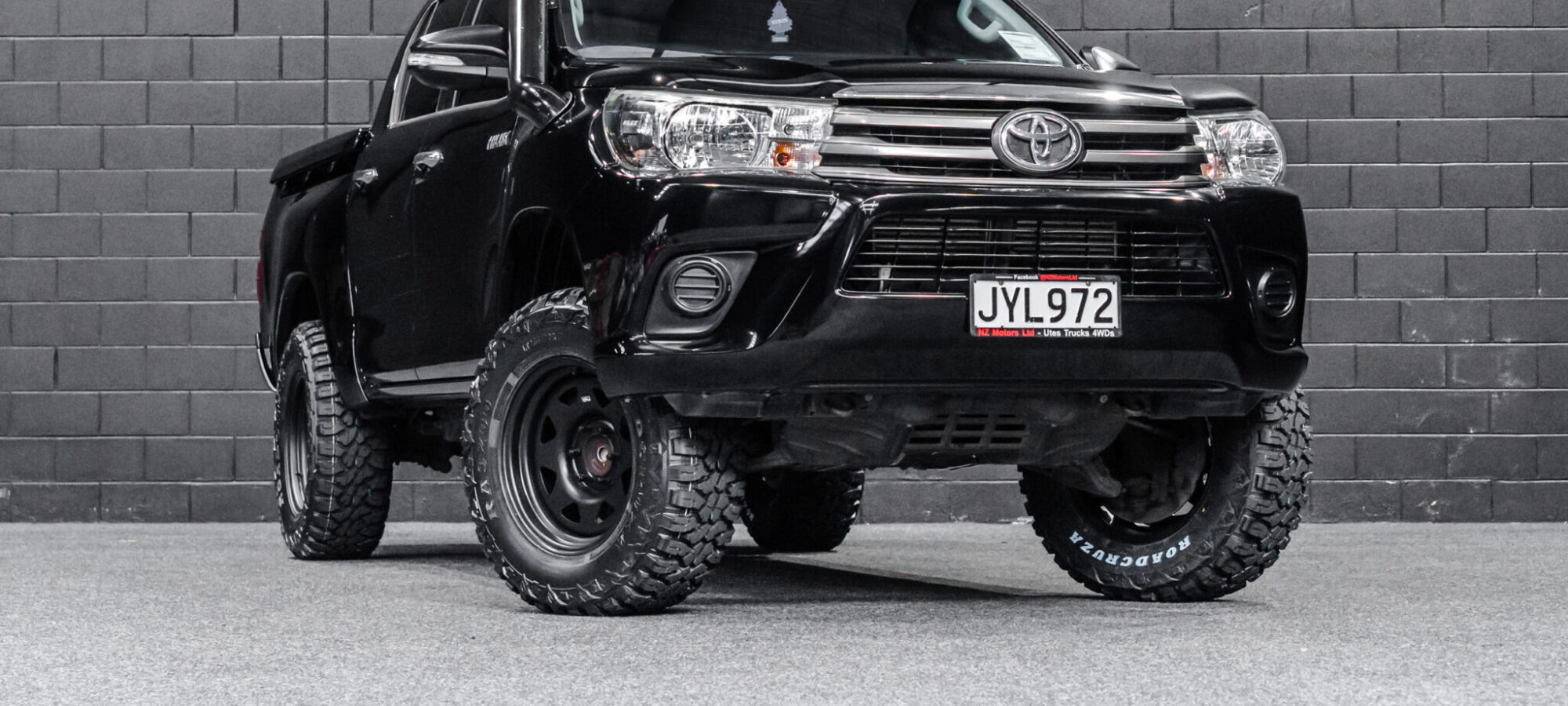 Vehicle Gallery Image