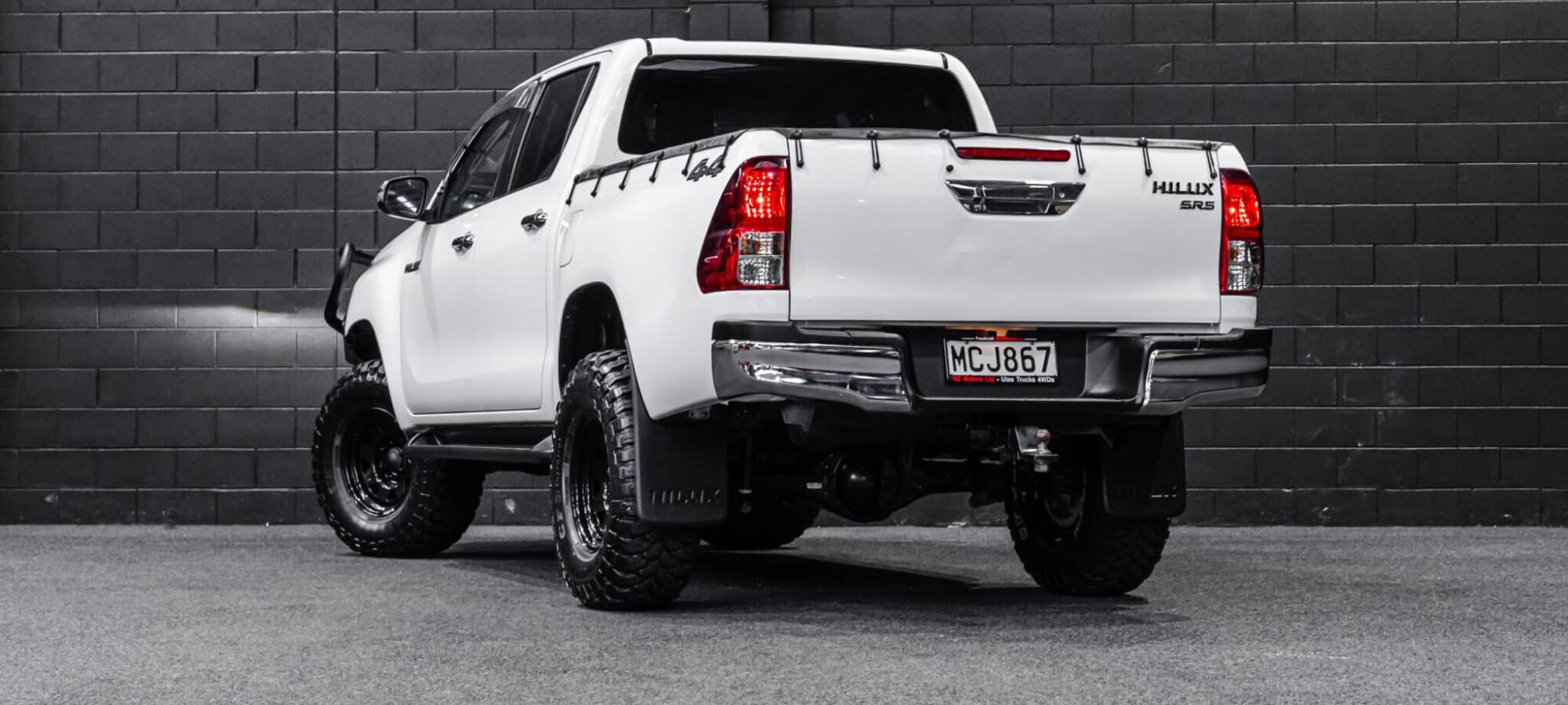 Vehicle Gallery Image