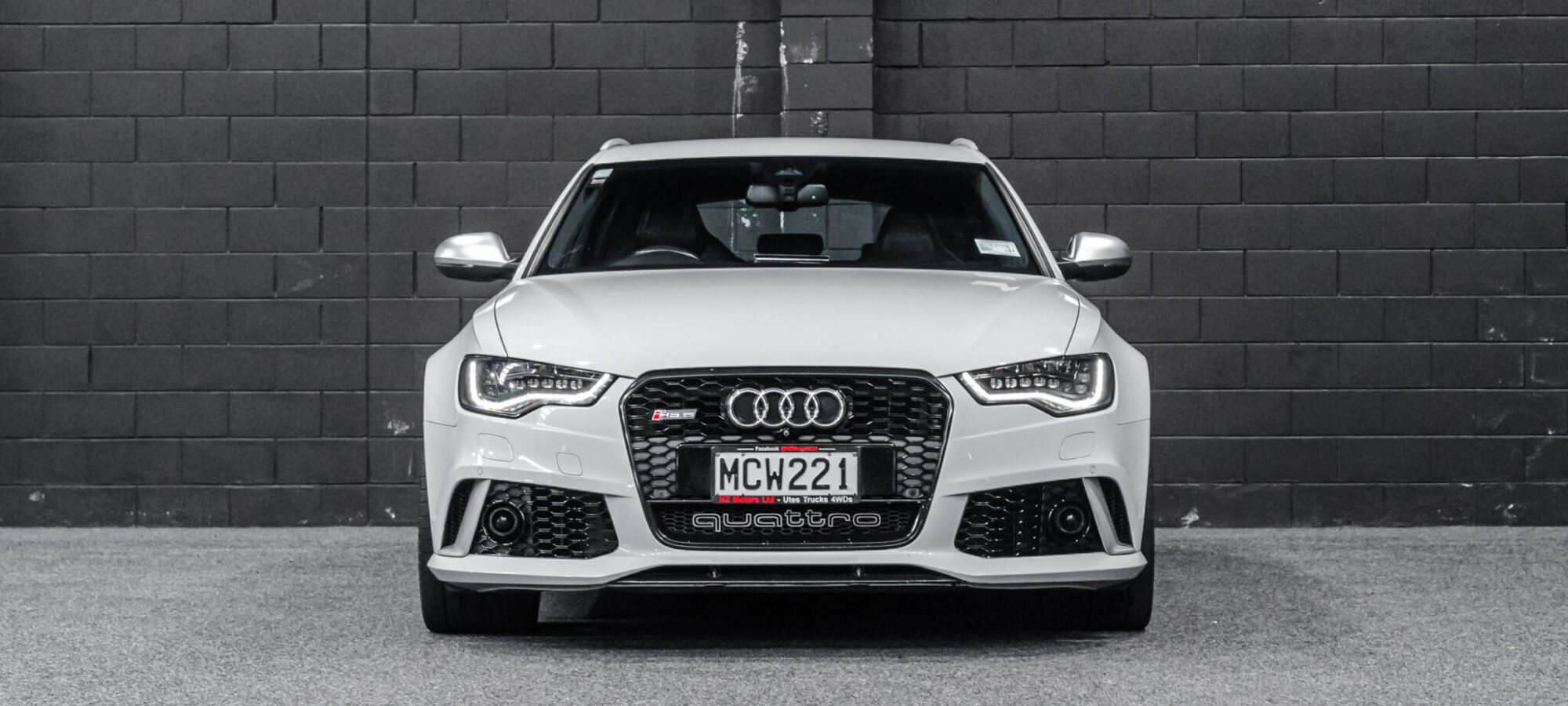 Vehicle Gallery Image