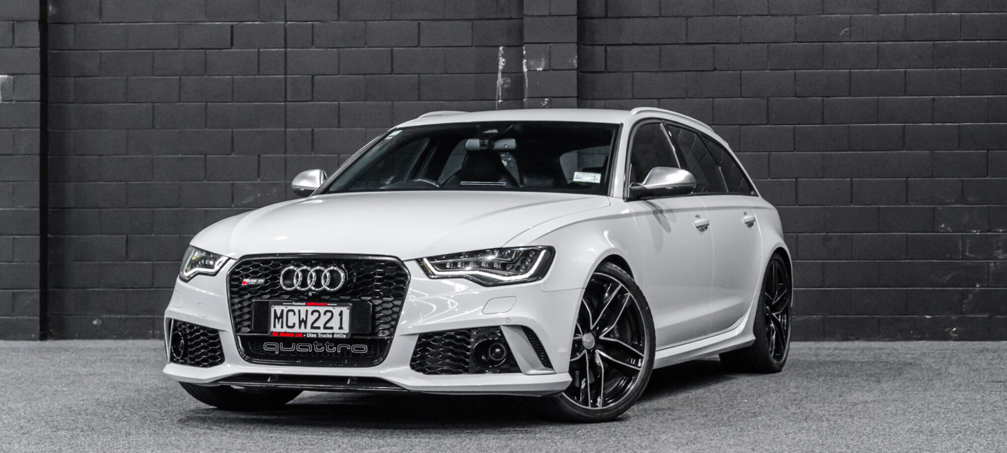 Vehicle Gallery Image