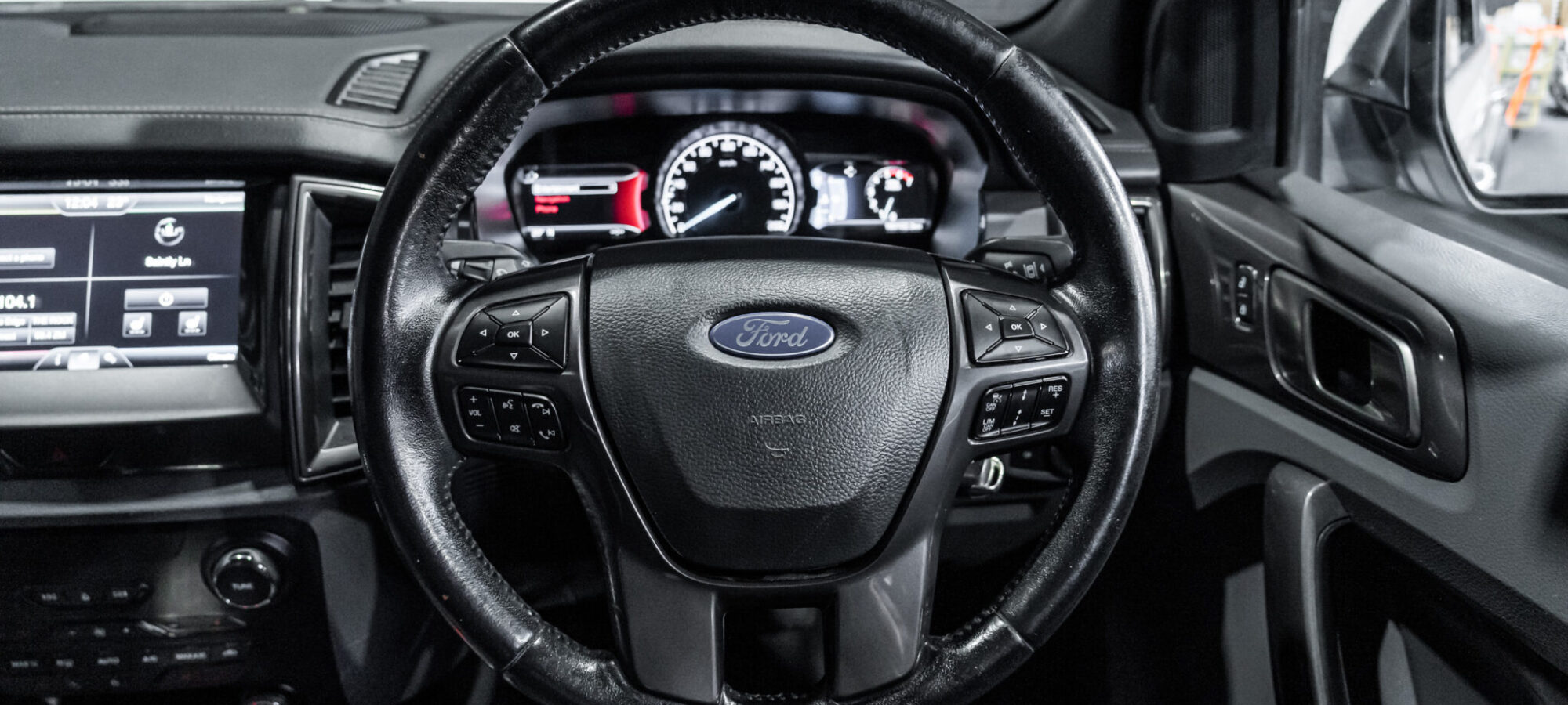 Vehicle Gallery Image