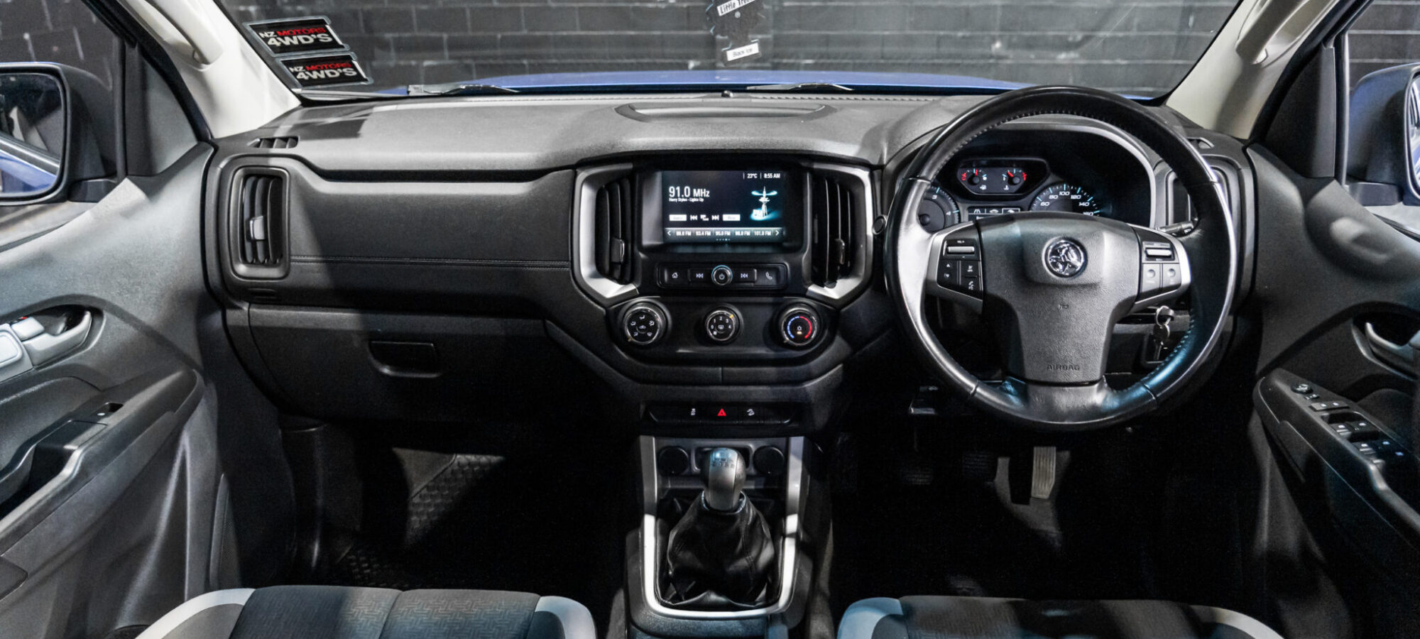 Vehicle Gallery Image