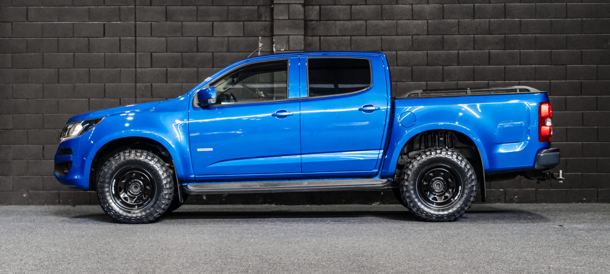 Vehicle Gallery Image