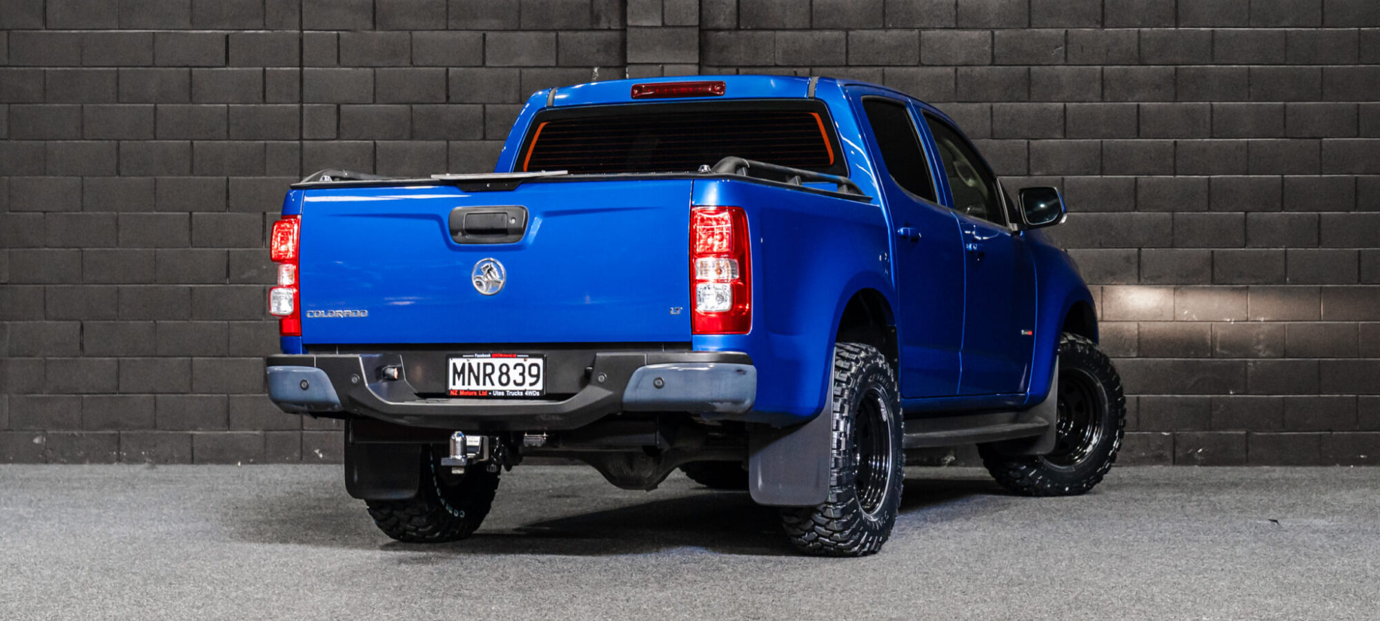 Vehicle Gallery Image