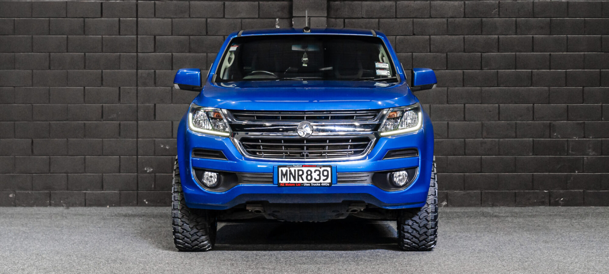 Vehicle Gallery Image