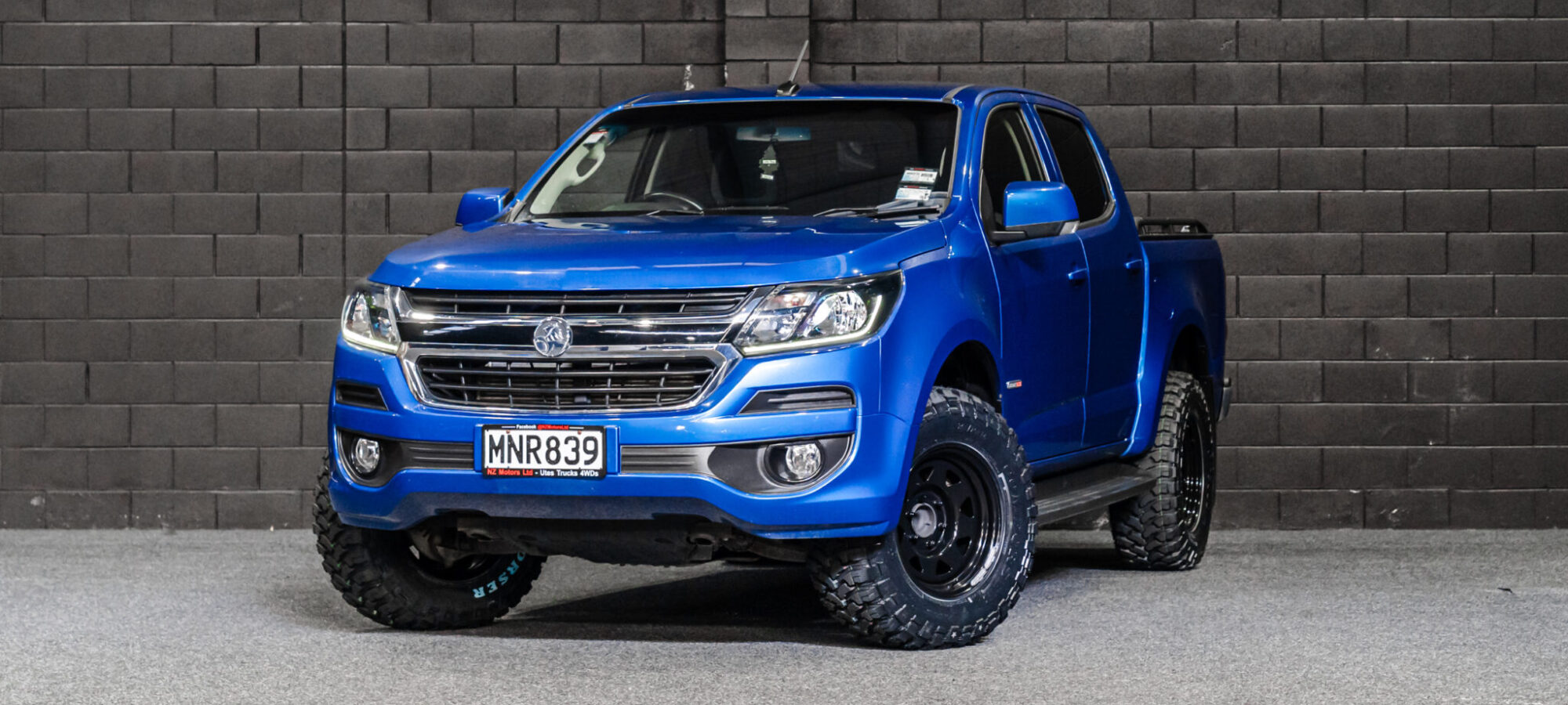 Vehicle Gallery Image