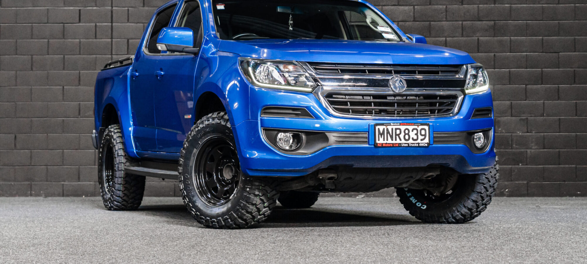 Vehicle Gallery Image