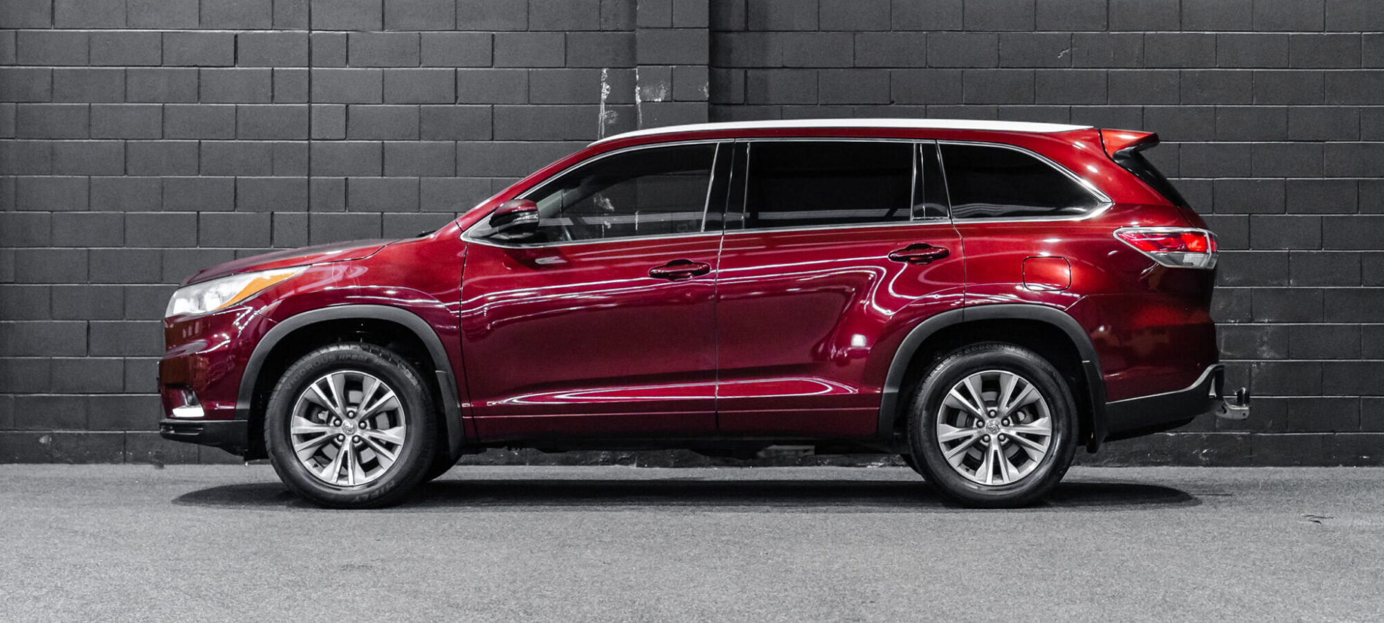 Vehicle Gallery Image