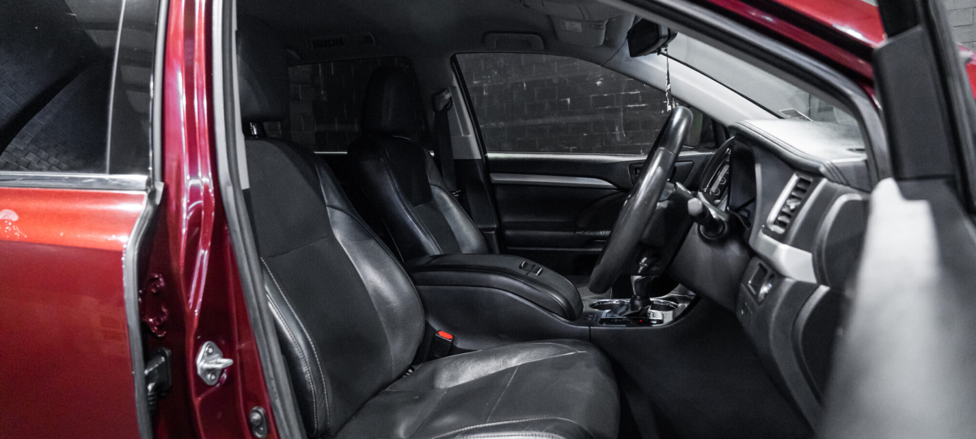 Vehicle Gallery Image