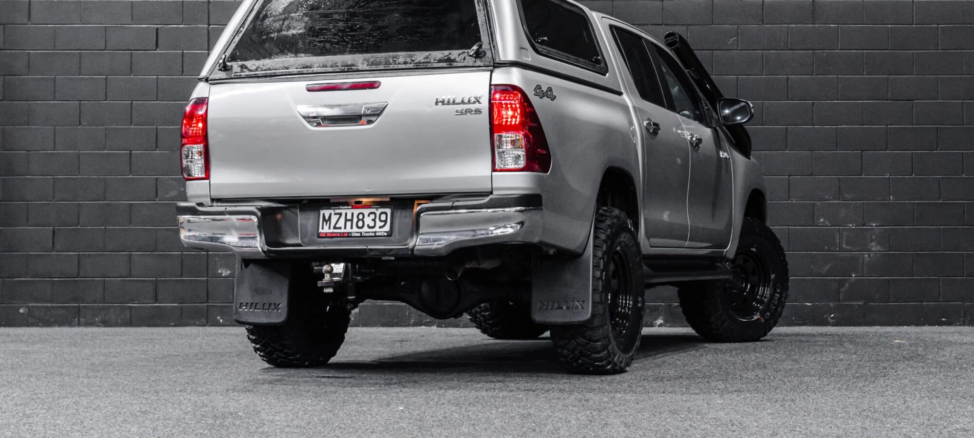 Vehicle Gallery Image