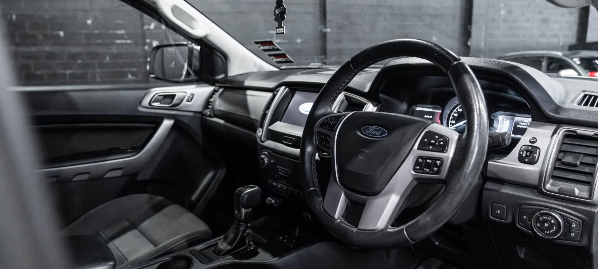 Vehicle Gallery Image