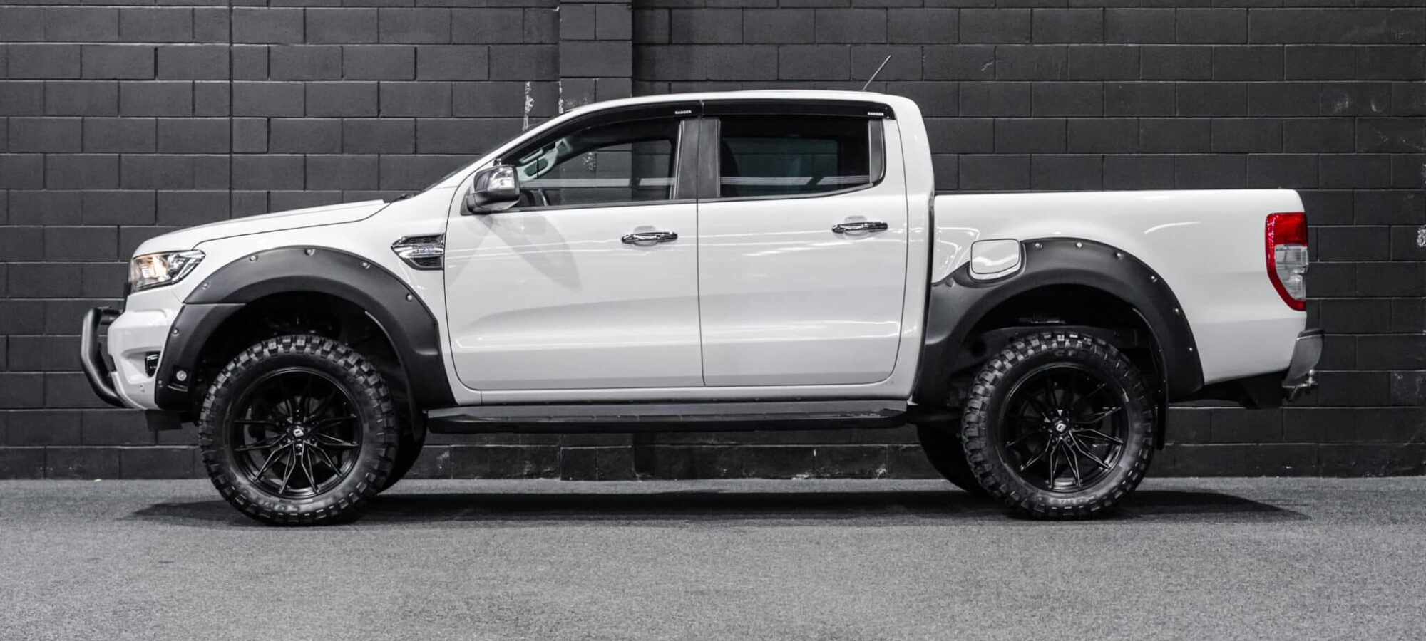 Vehicle Gallery Image