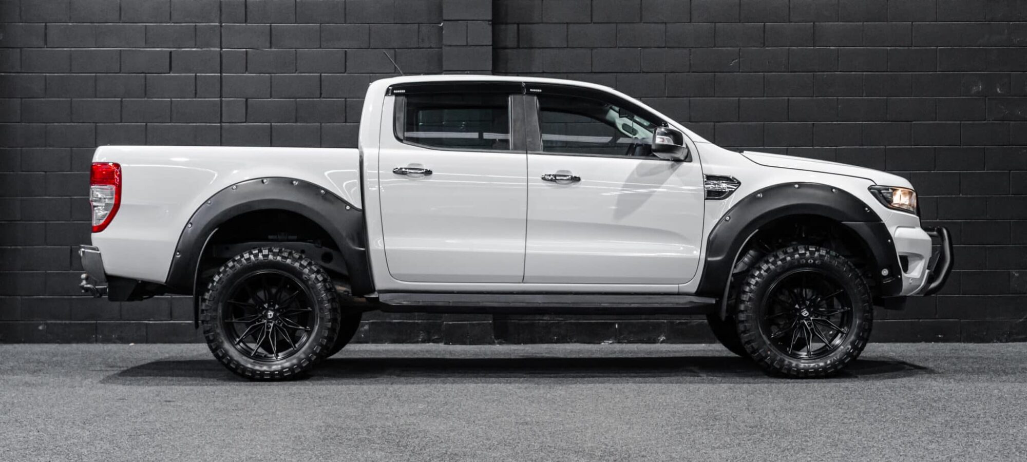 Vehicle Gallery Image