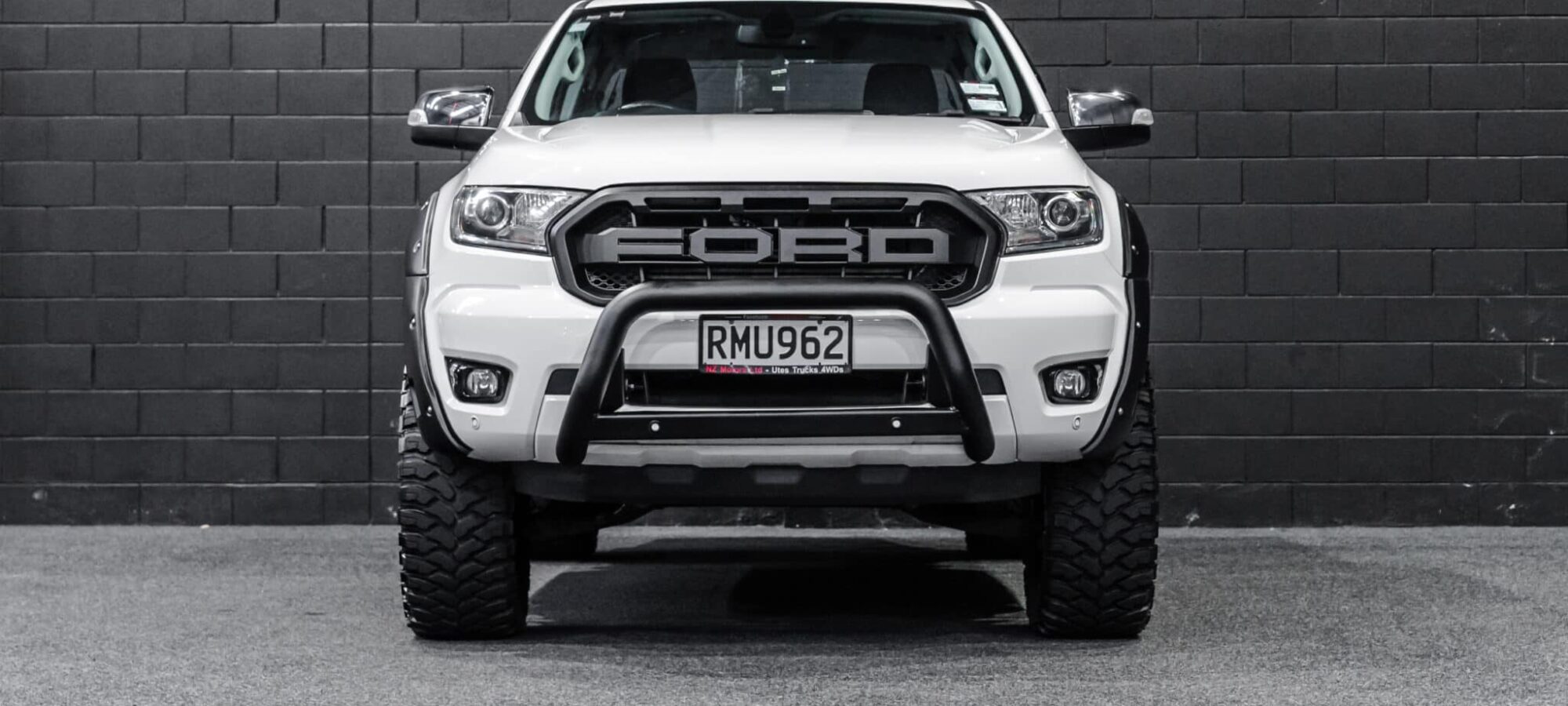 Vehicle Gallery Image