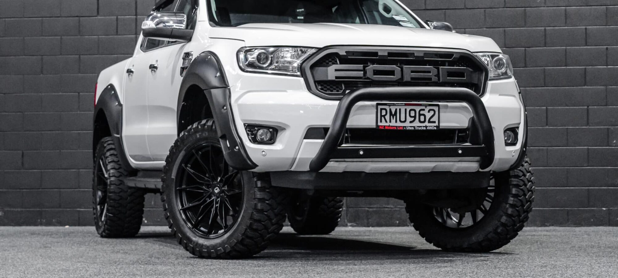 Vehicle Gallery Image