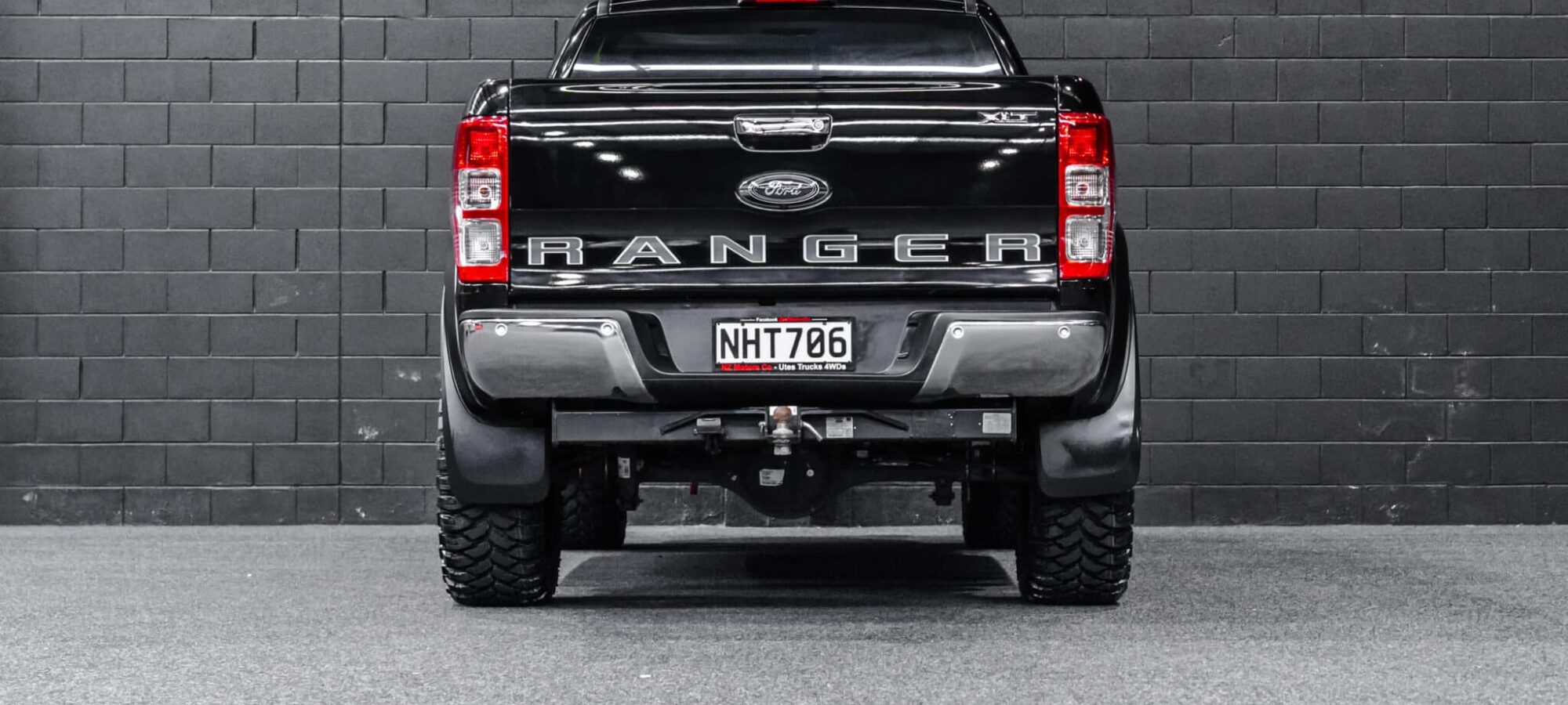 Vehicle Gallery Image