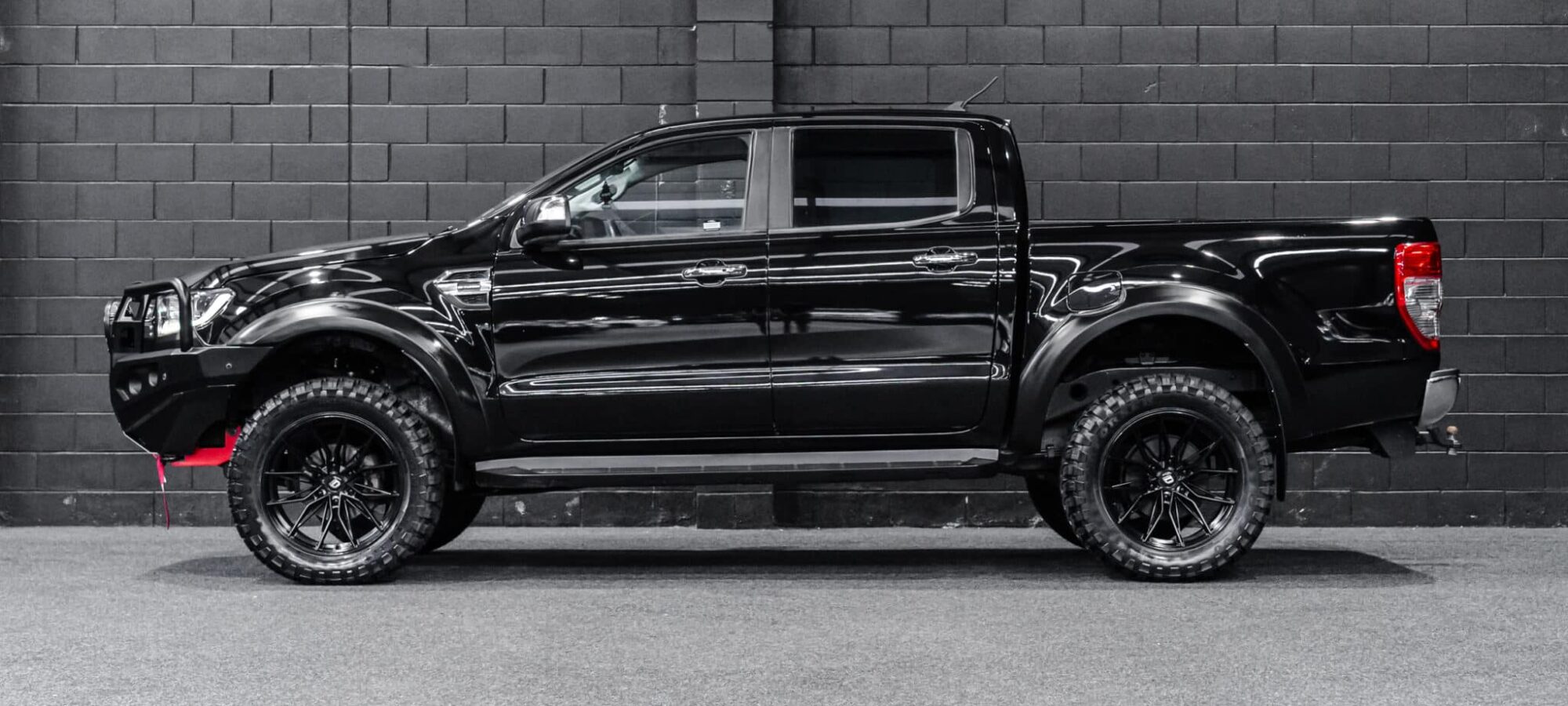 Vehicle Gallery Image