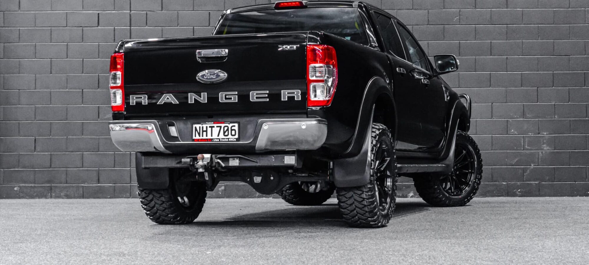 Vehicle Gallery Image