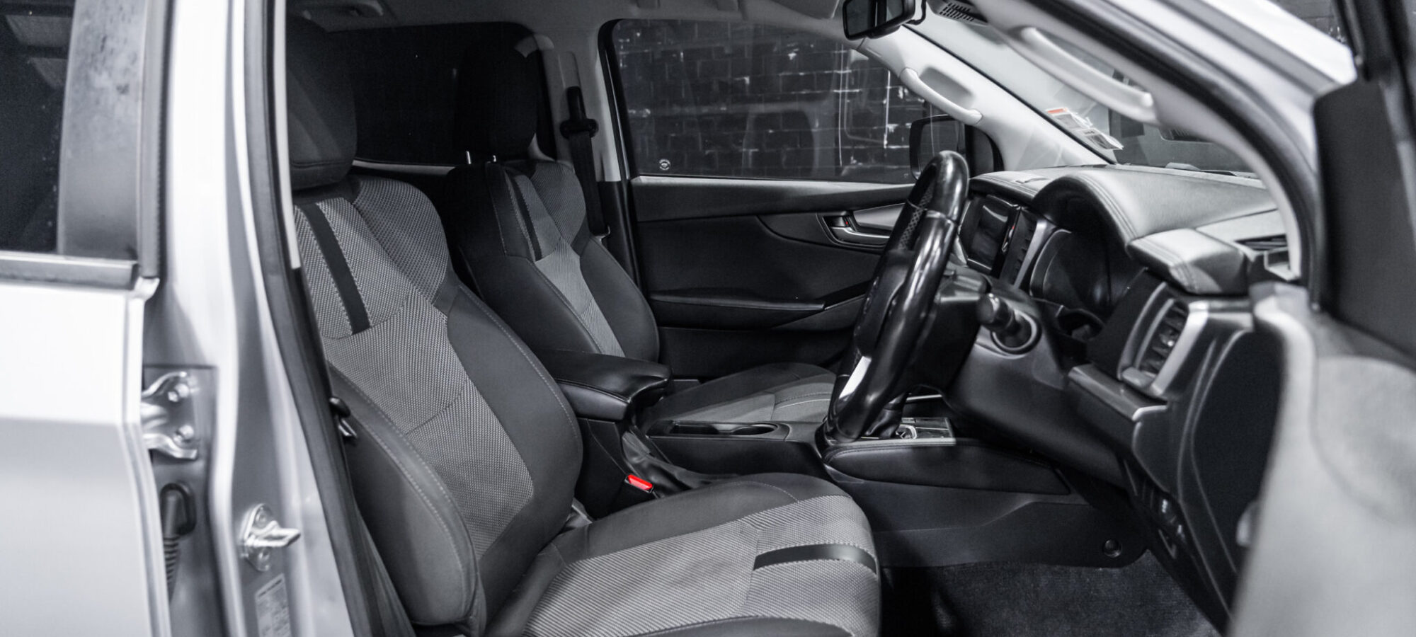 Vehicle Gallery Image