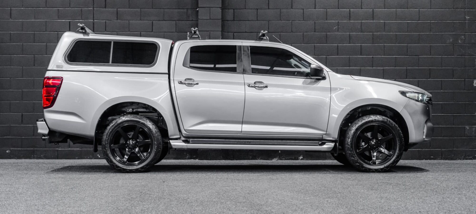 Vehicle Gallery Image