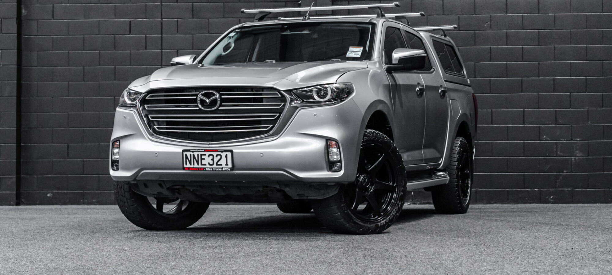 Vehicle Gallery Image