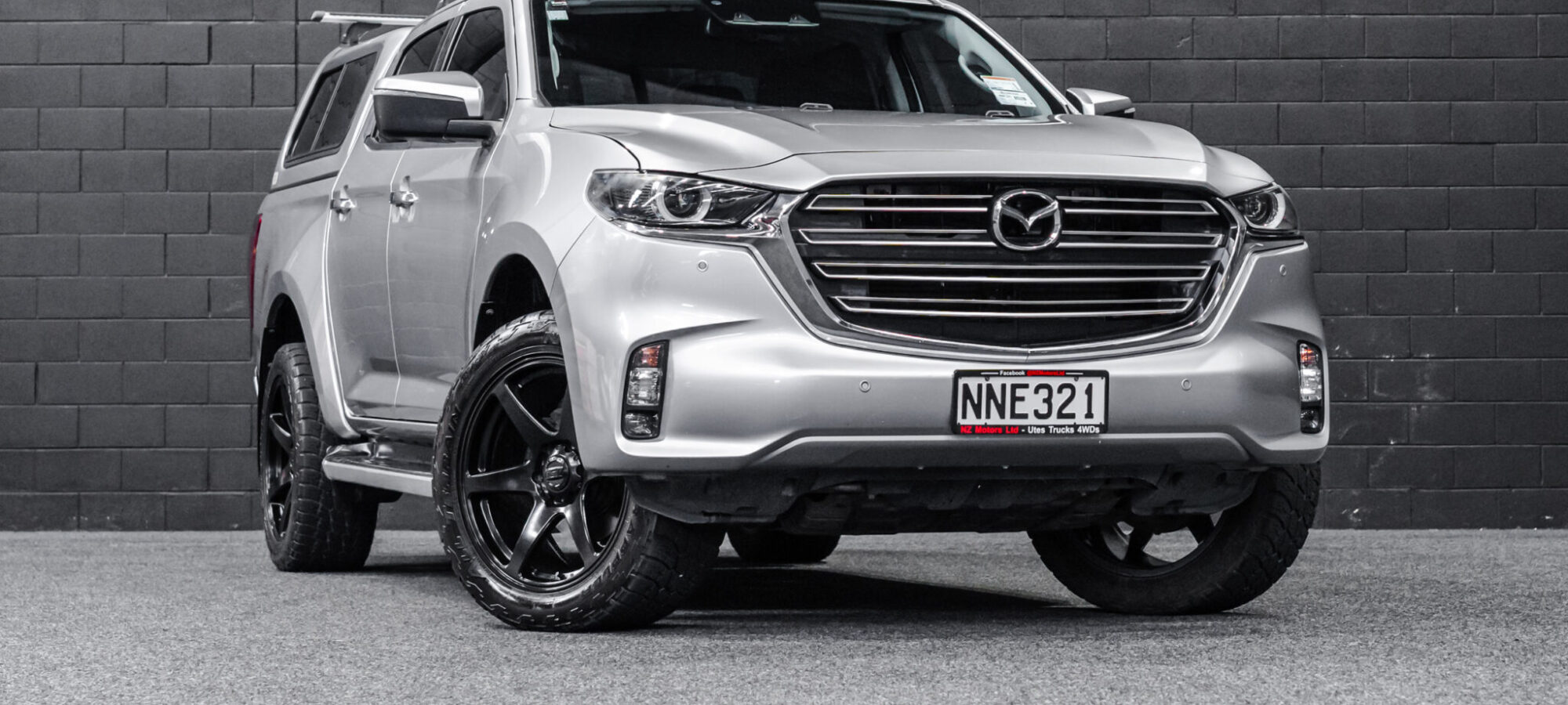 Vehicle Gallery Image