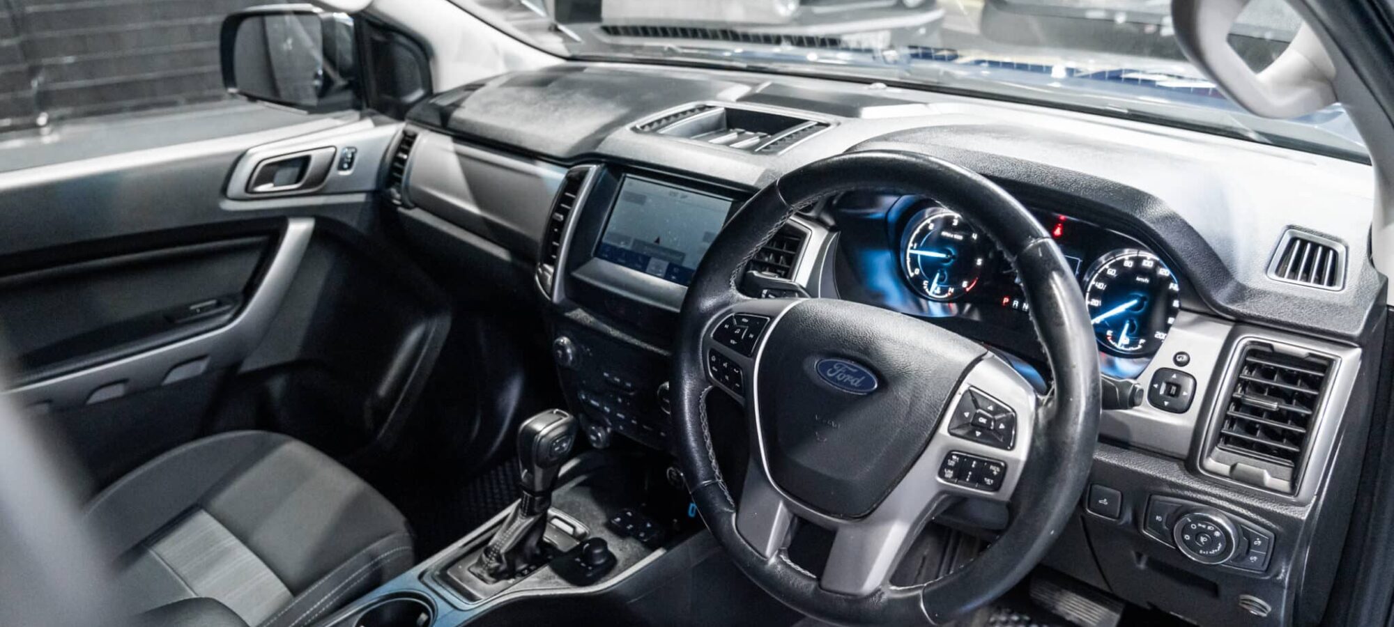 Vehicle Gallery Image