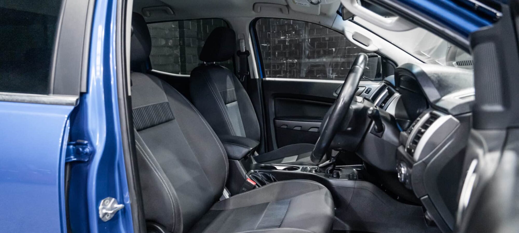 Vehicle Gallery Image