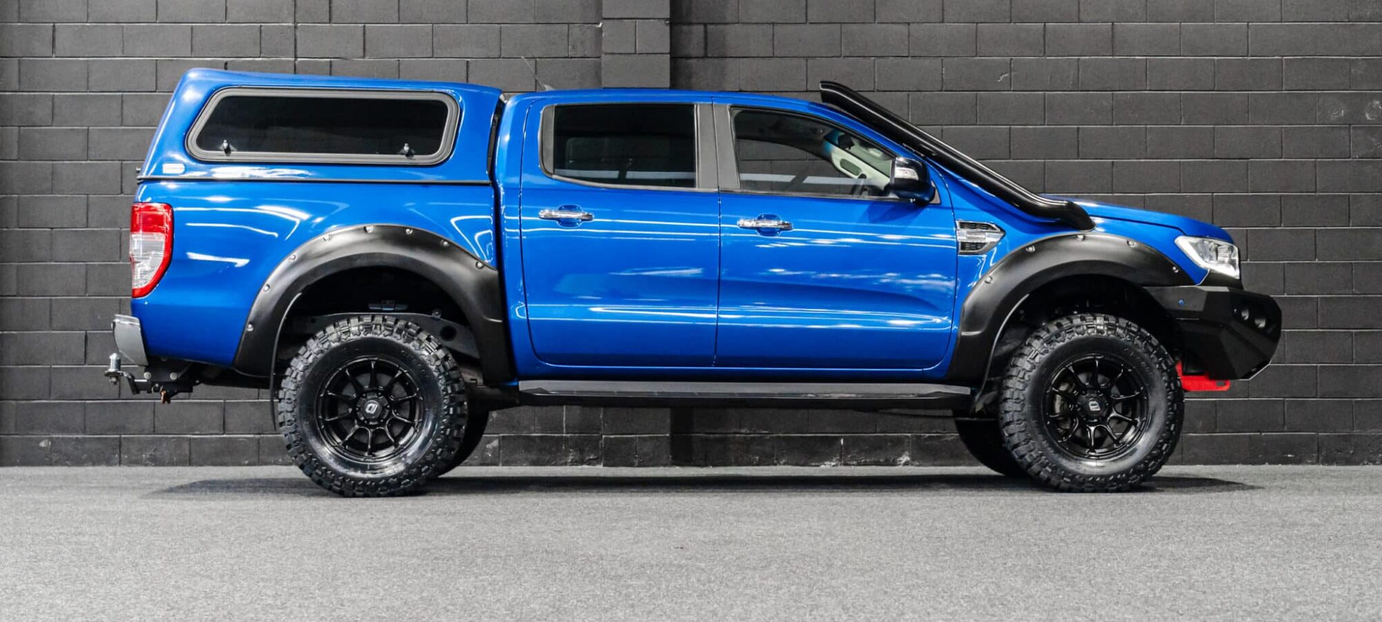 Vehicle Gallery Image