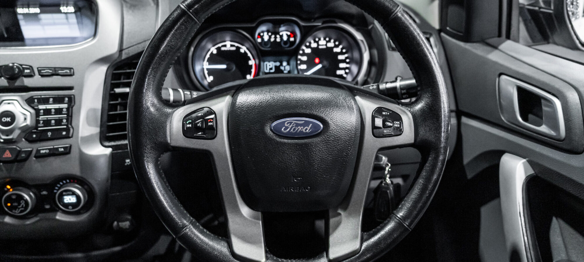 Vehicle Gallery Image