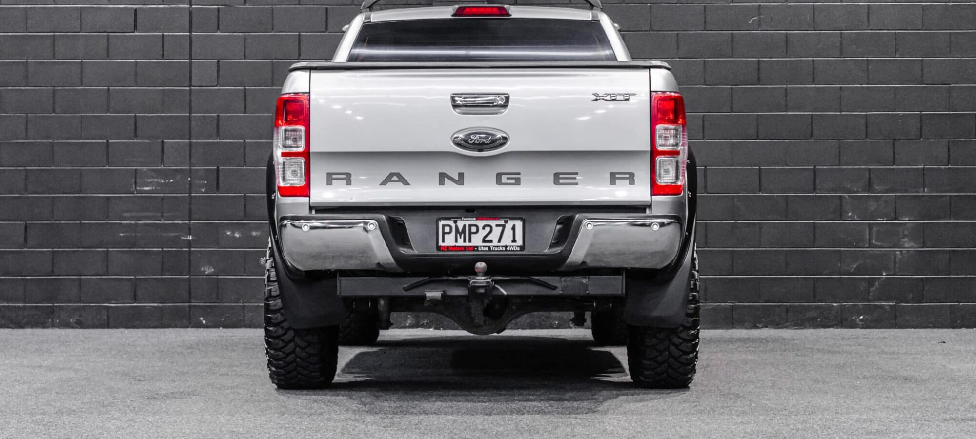 Vehicle Gallery Image
