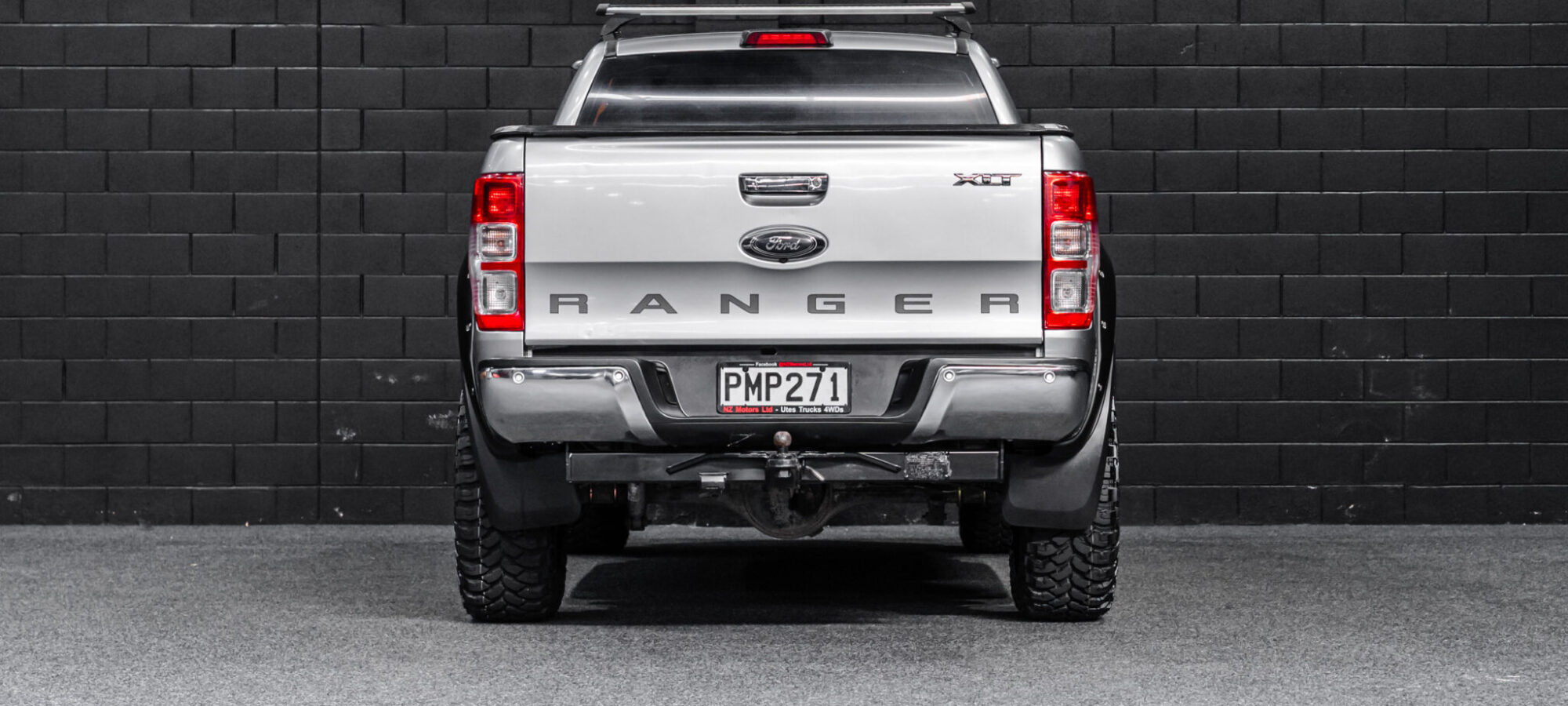 Vehicle Gallery Image