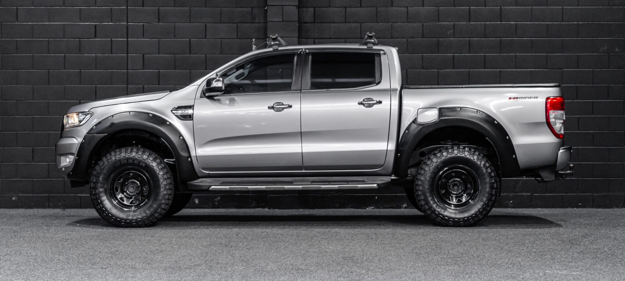 Vehicle Gallery Image