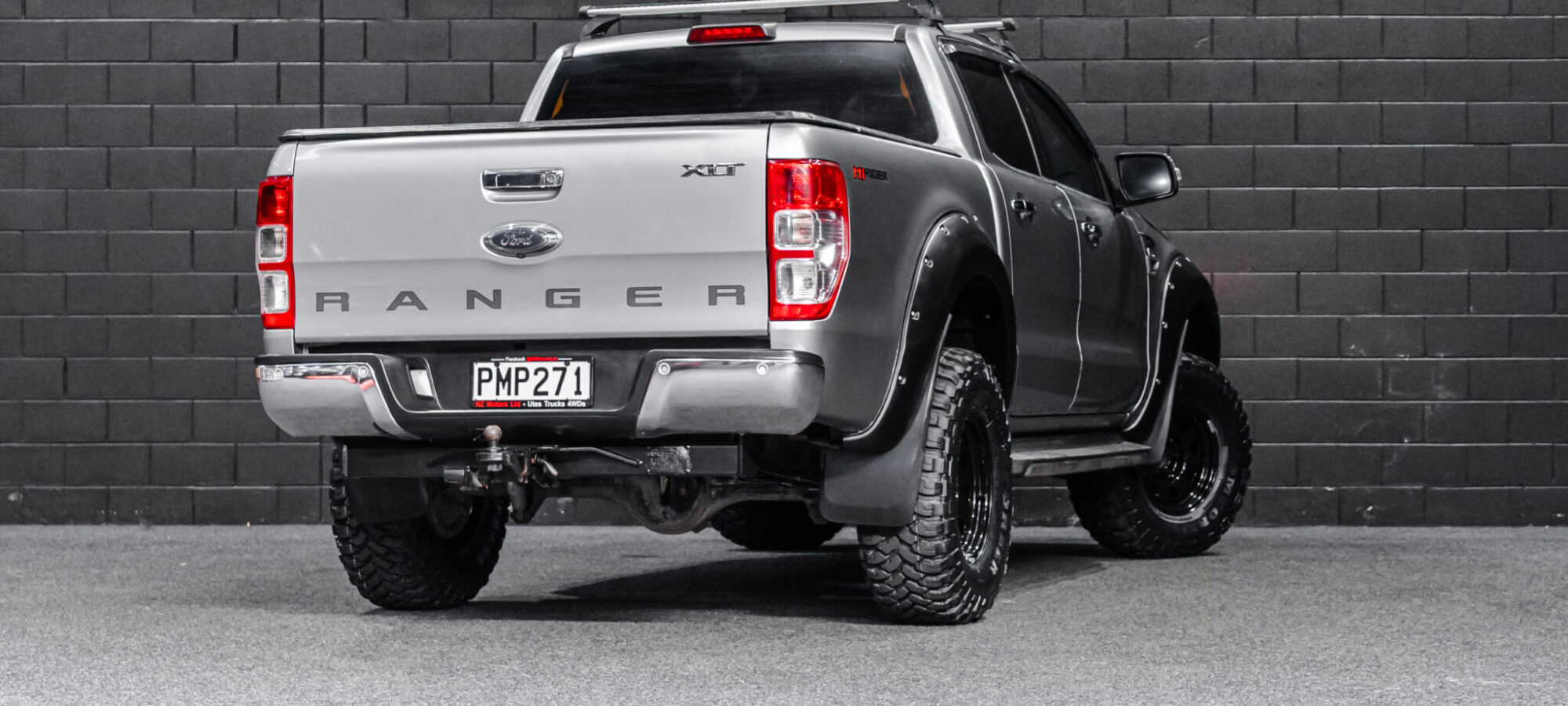 Vehicle Gallery Image