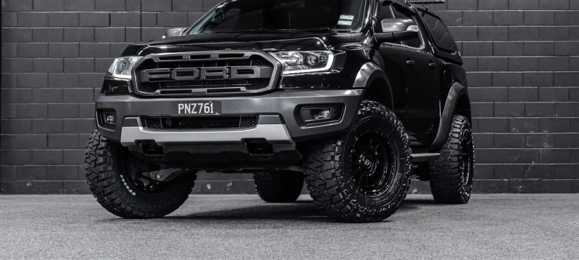 Vehicle Gallery Image