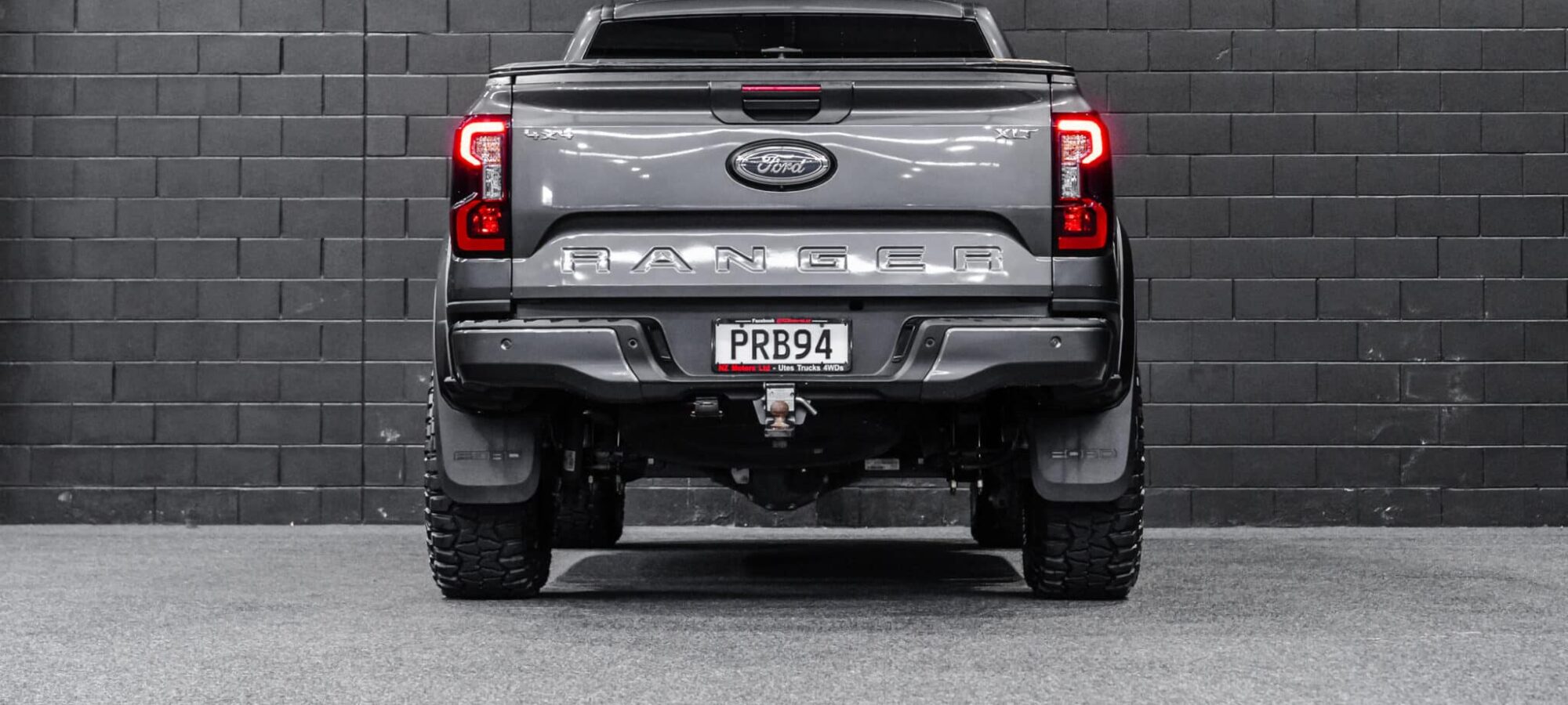 Vehicle Gallery Image