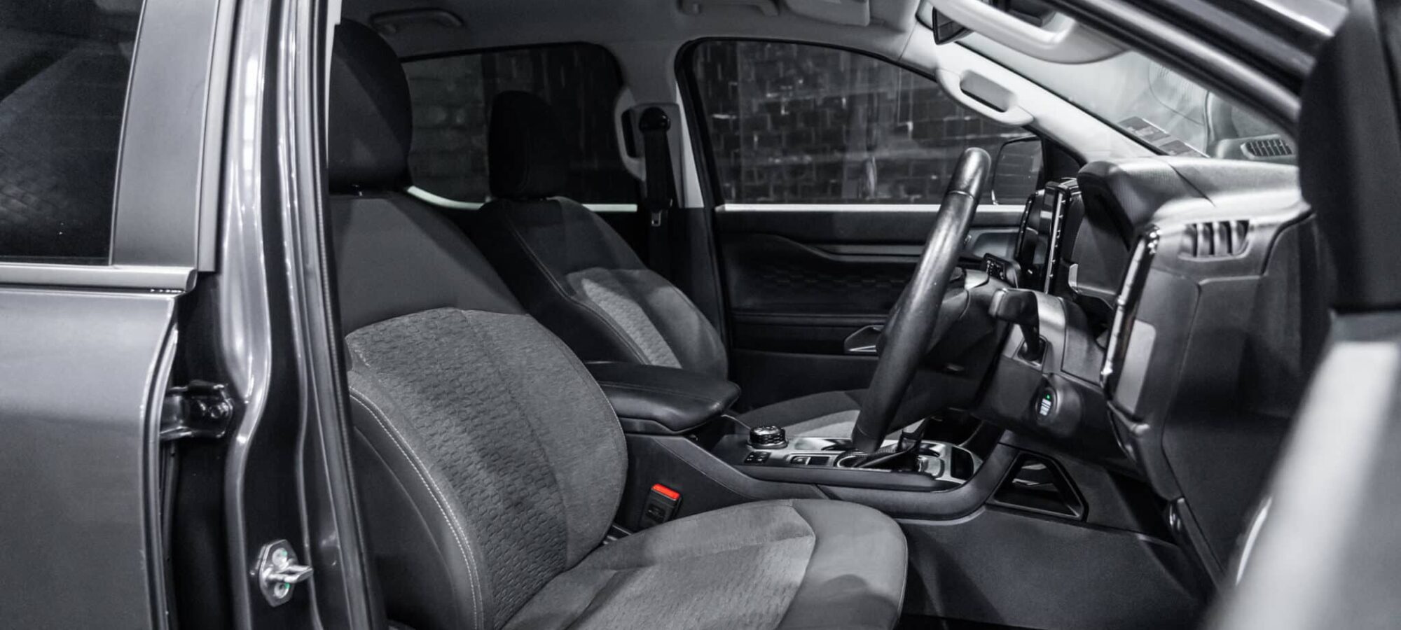 Vehicle Gallery Image