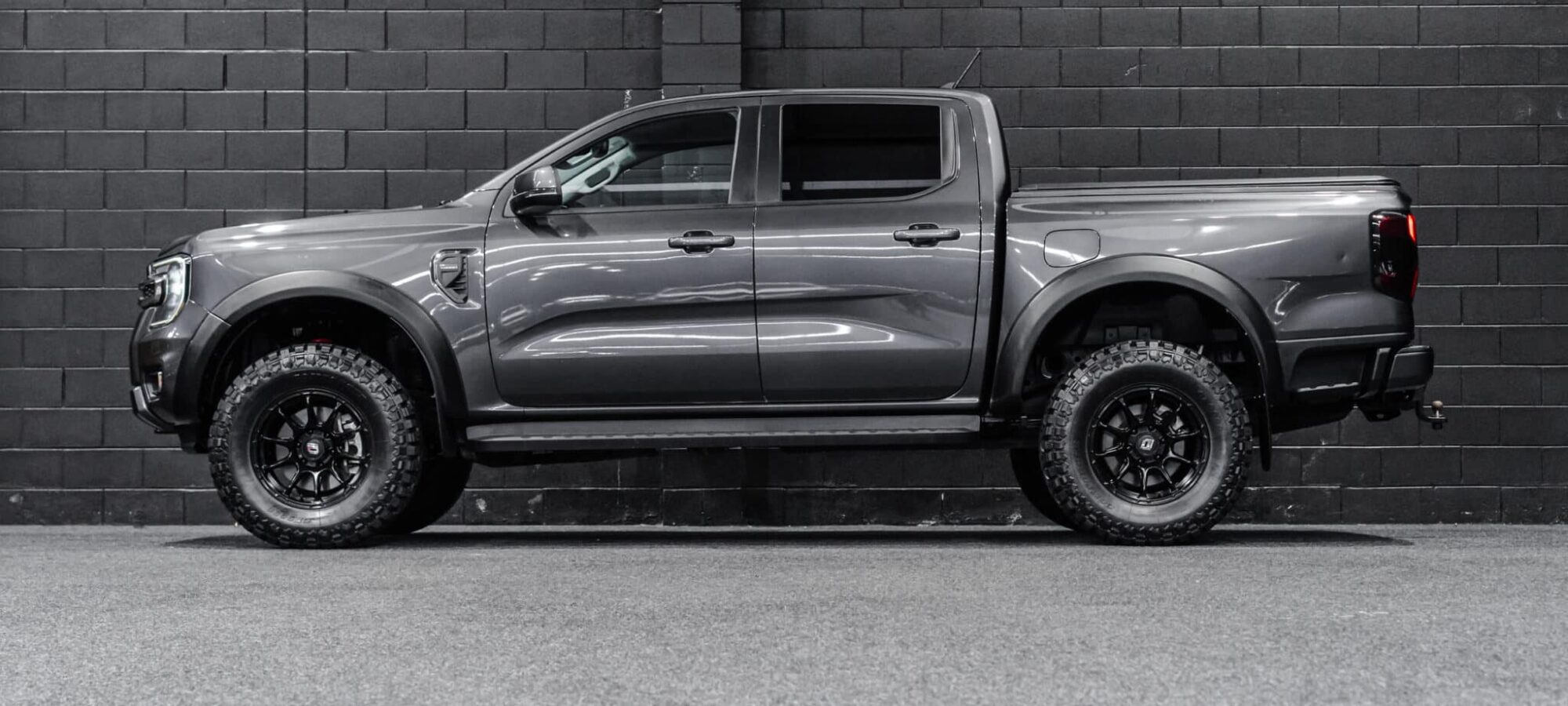 Vehicle Gallery Image