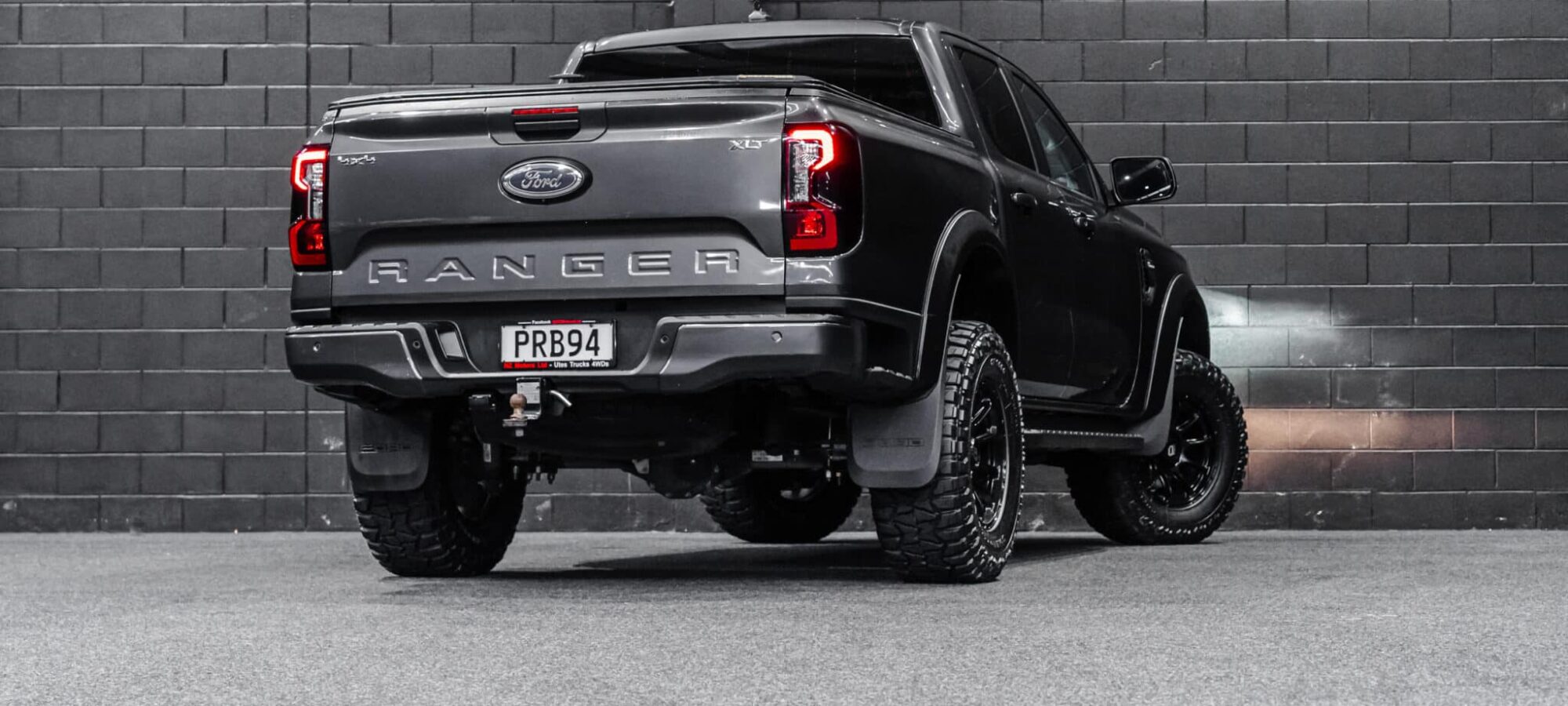 Vehicle Gallery Image