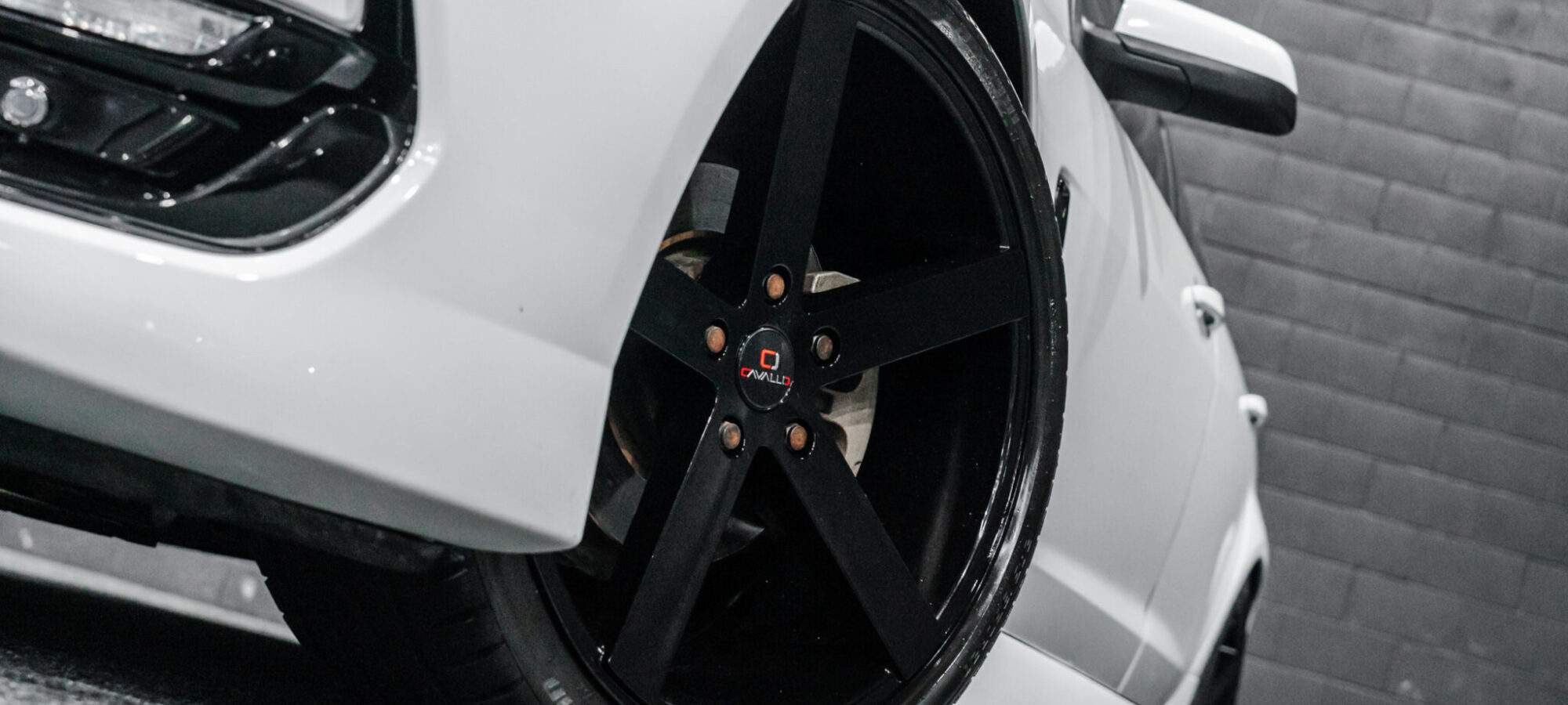 Vehicle Gallery Image