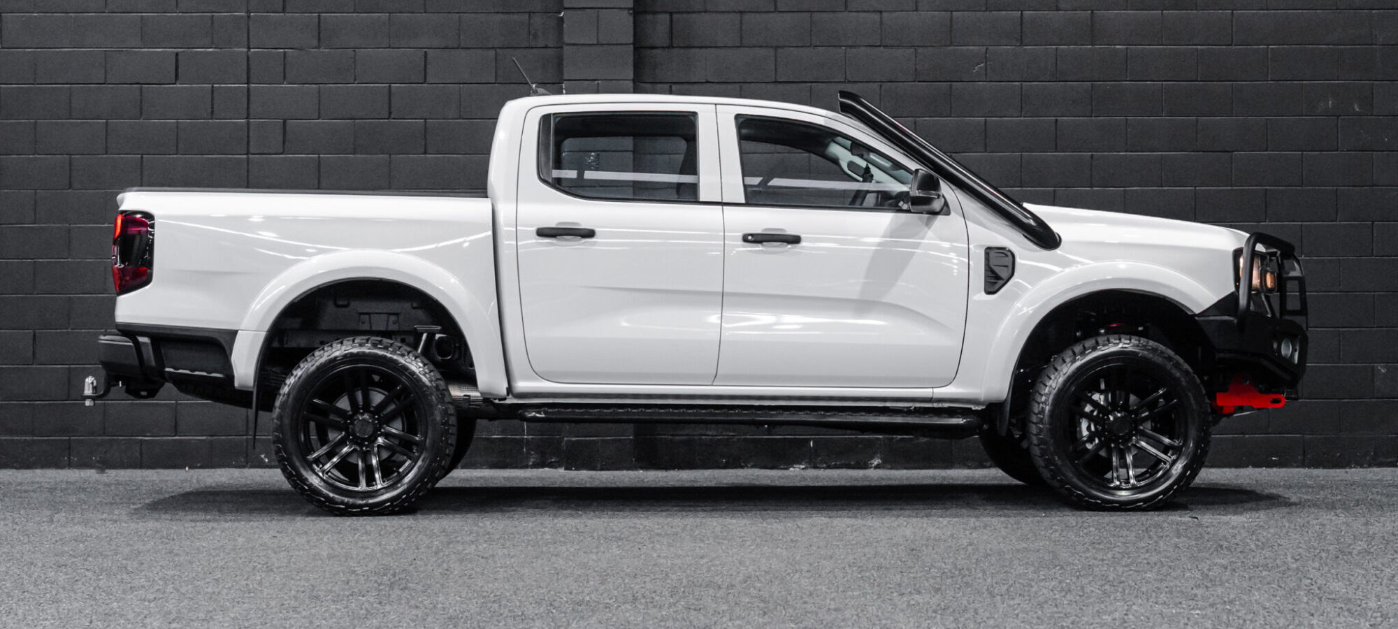 Vehicle Gallery Image