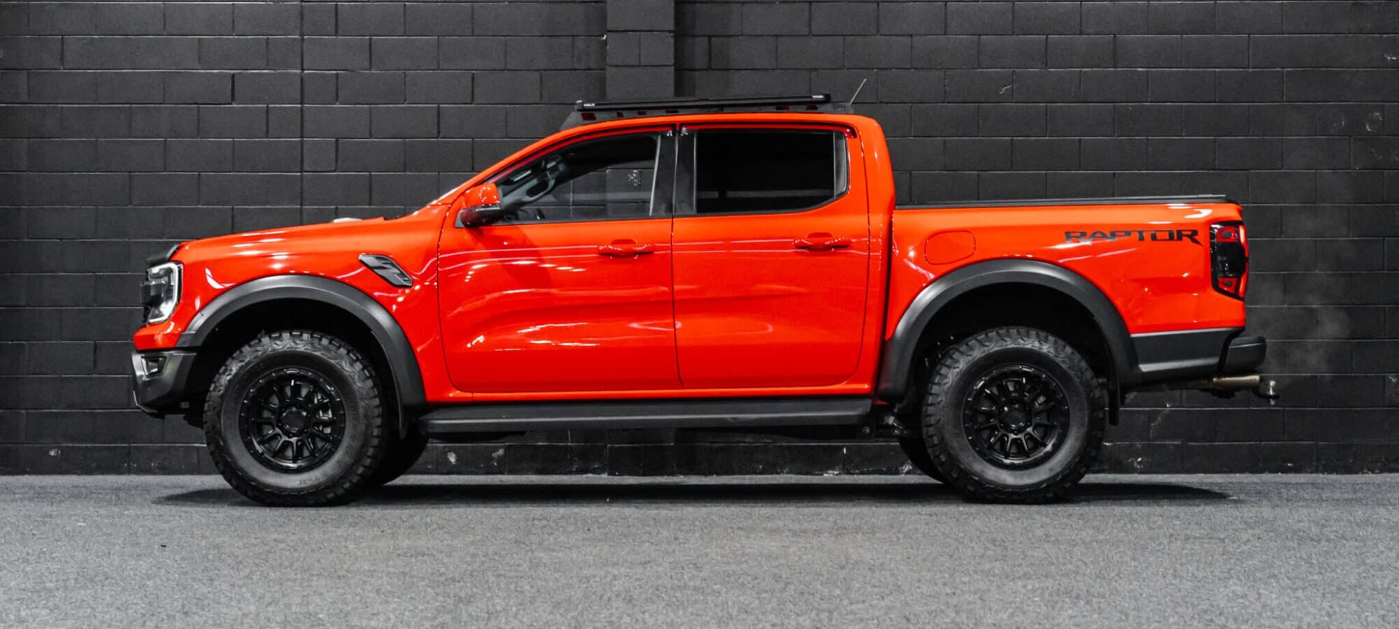 Vehicle Gallery Image