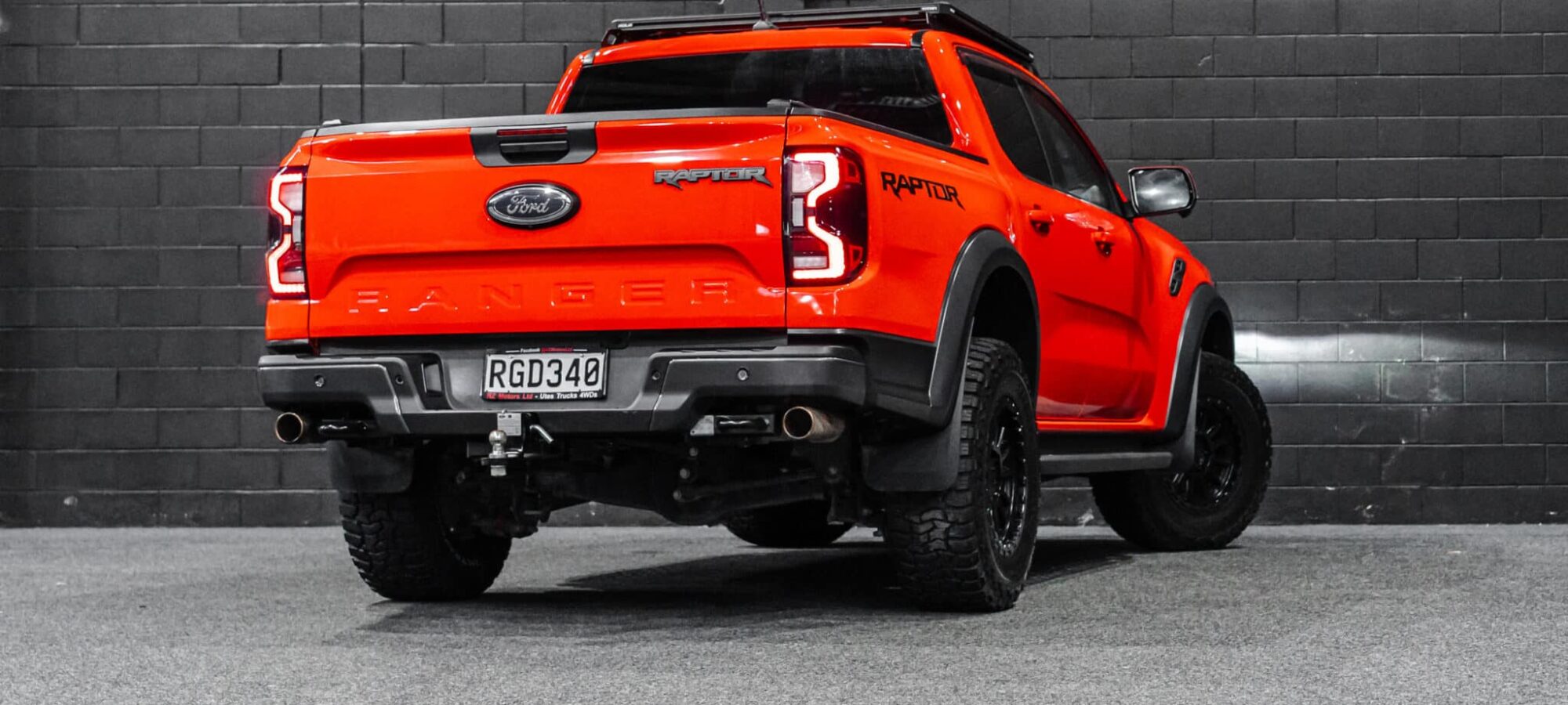 Vehicle Gallery Image