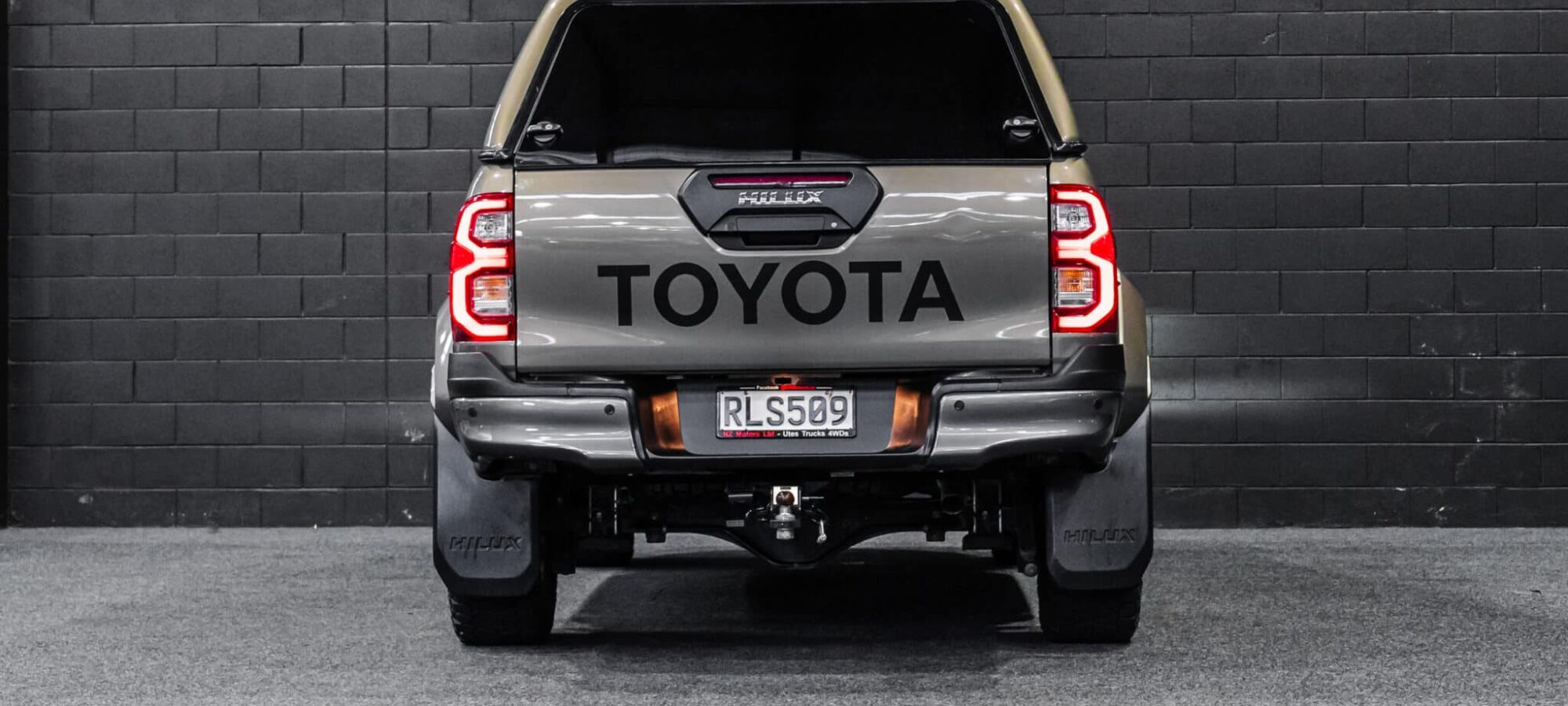 Vehicle Gallery Image