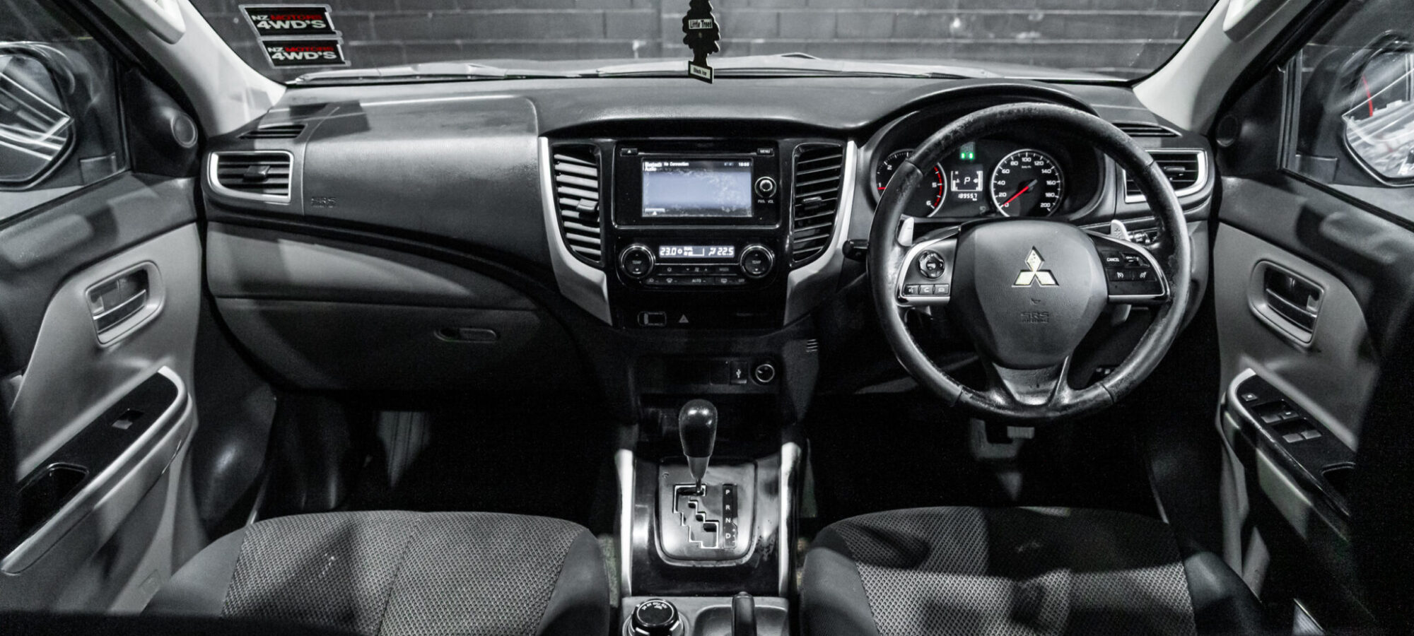 Vehicle Gallery Image