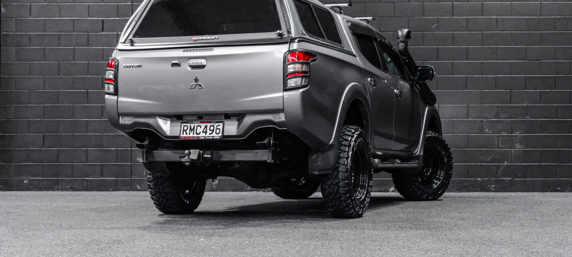 Vehicle Gallery Image