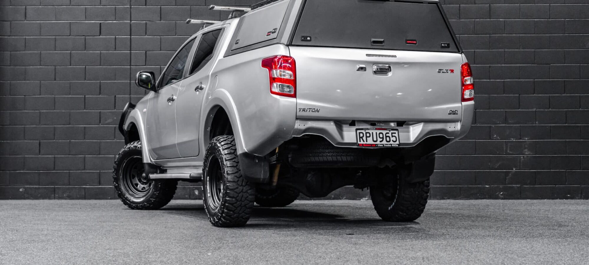 Vehicle Gallery Image