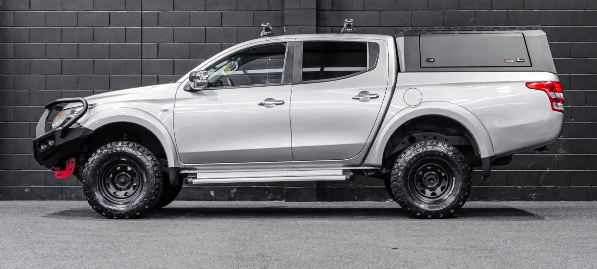 Vehicle Gallery Image