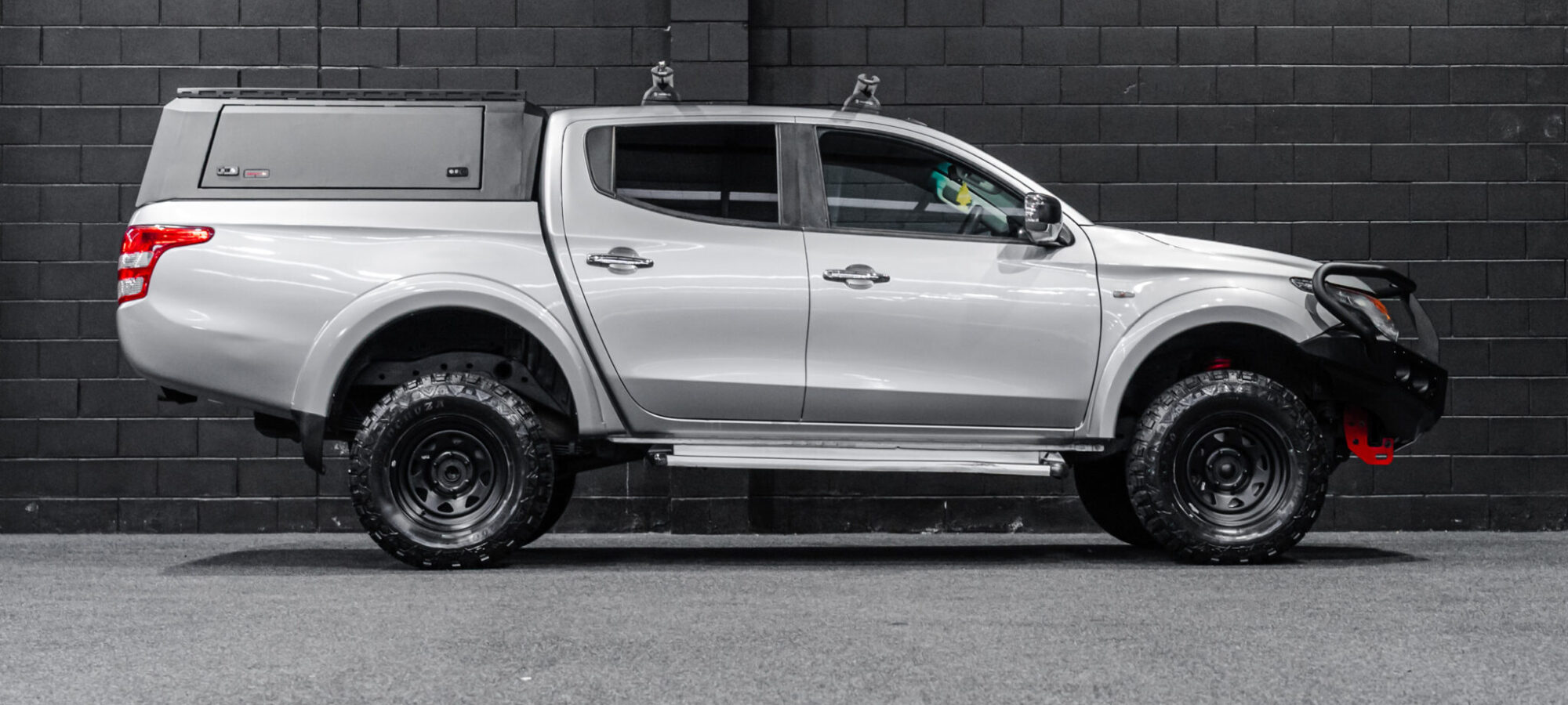 Vehicle Gallery Image